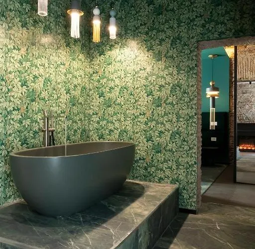 Colonna Collection