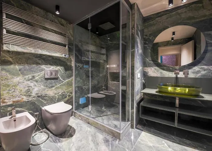 Colonna Collection